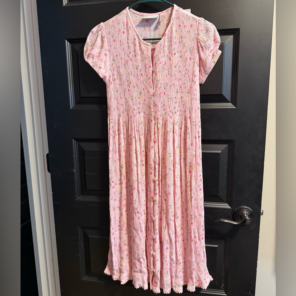 Vintage Pink Floral smocked midi Dress size medium cottagecore lord & Taylor